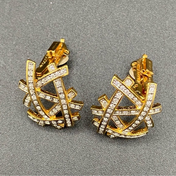 Vintage Signed Butler Abstract Rhinestone Studded Bird Nest Earrings clip on - Picture 11 of 11